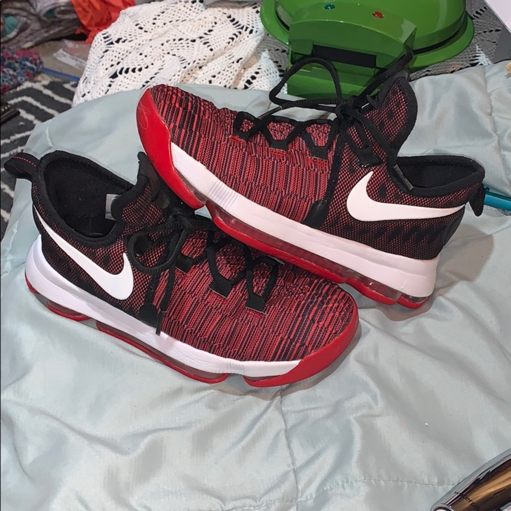 Nike Zoom KD Sz.4.5 University Red/Black/White